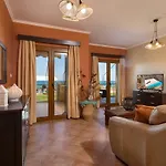 Venetico Beachfront & - 2 Bedroom * Argassi