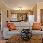 Venetico Beachfront & - 2 Bedroom Apartmán *