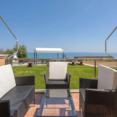 Apartamento Venetico Beachfront & - 2 Bedroom Argassi