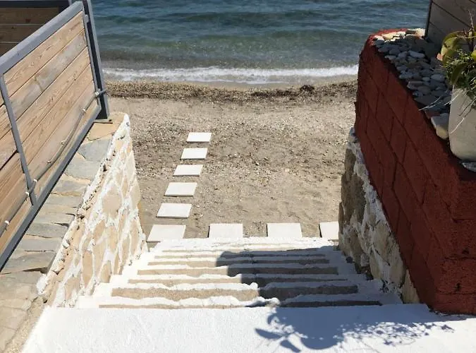 Apartamento Venetico Beachfront & - 2 Bedroom Argassi