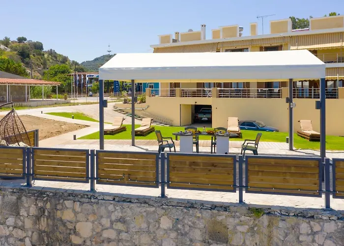 Venetico Beachfront & - 2 Bedroom Apartamento