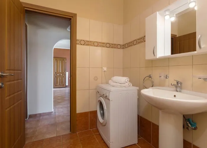 Venetico Beachfront & - 2 Bedroom * Argassi