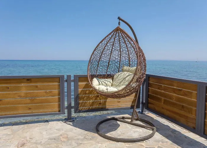 Venetico Beachfront & - 2 Bedroom Apartamento